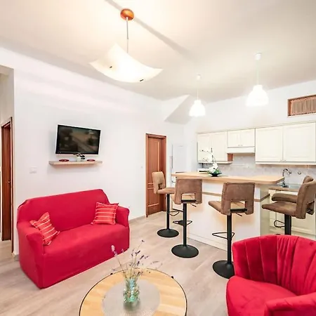 Vakantiehuis Sunce- Tranquility- Sea View - Pool *
